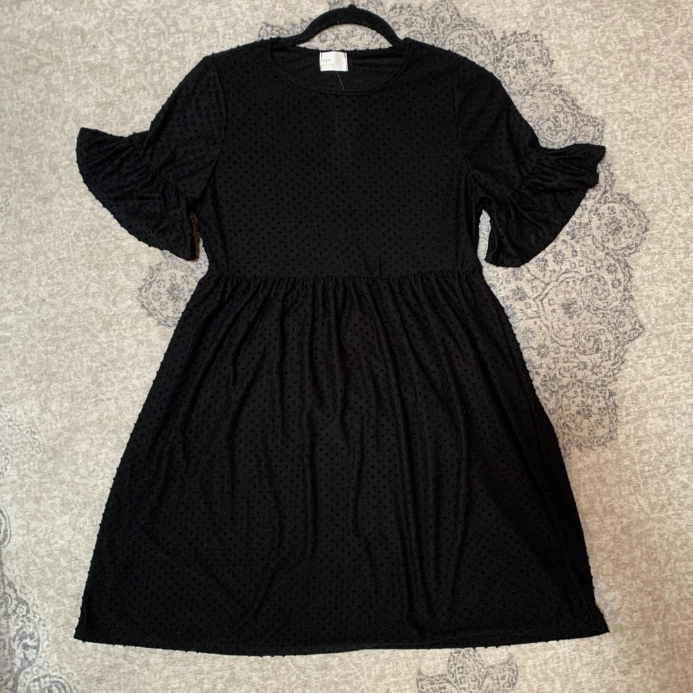 Francesca’s Black Dot Babydoll Dress Size M